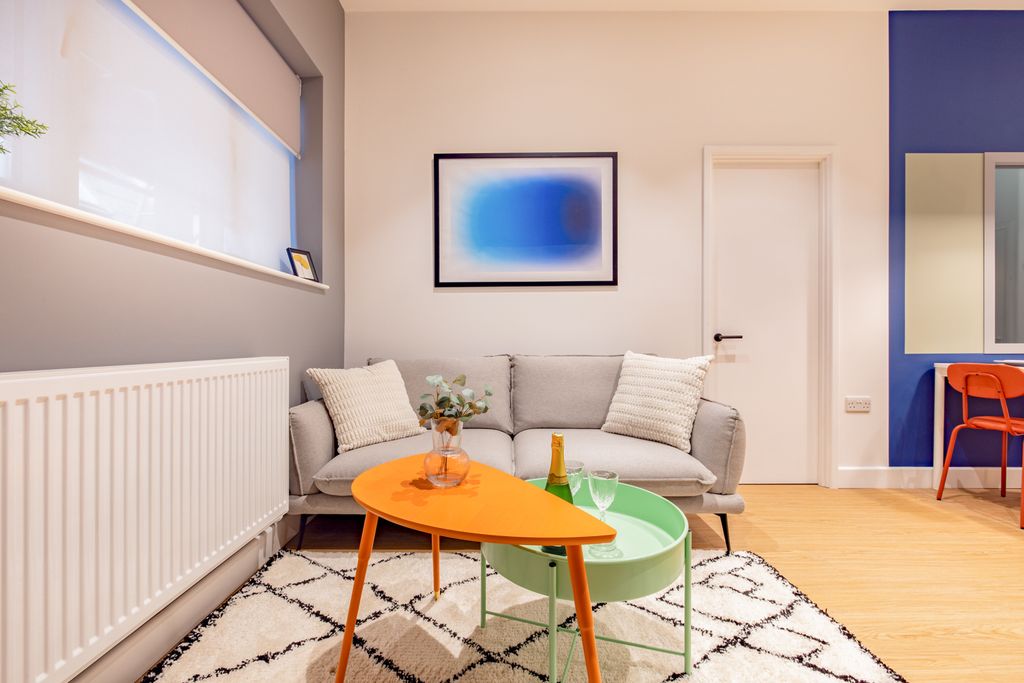 Remington Apartment London Olivers Travels 5