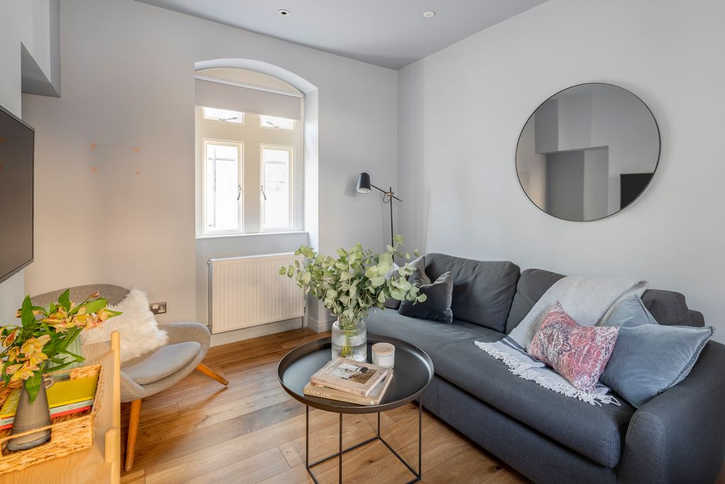 Bilbury Apartment Bath Olivers Travels 1