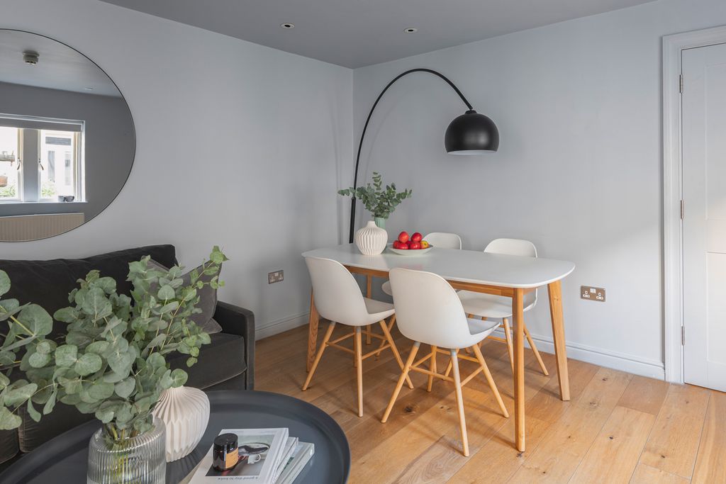 Beau Apartment V Bath Olivers Travels 3