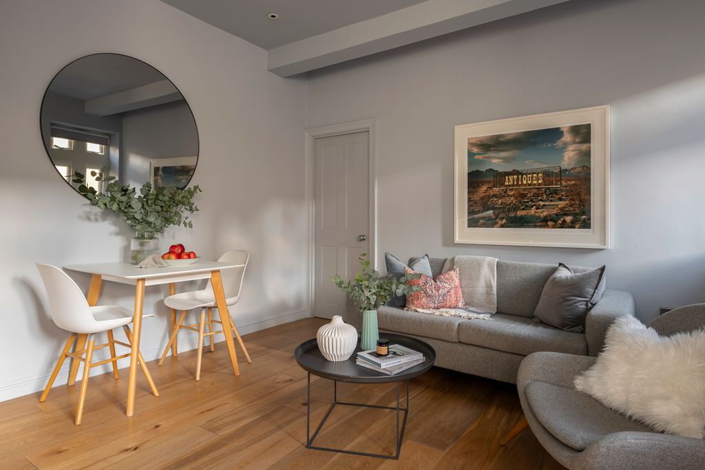 Beau Apartment IV Bath Olivers Travels 1