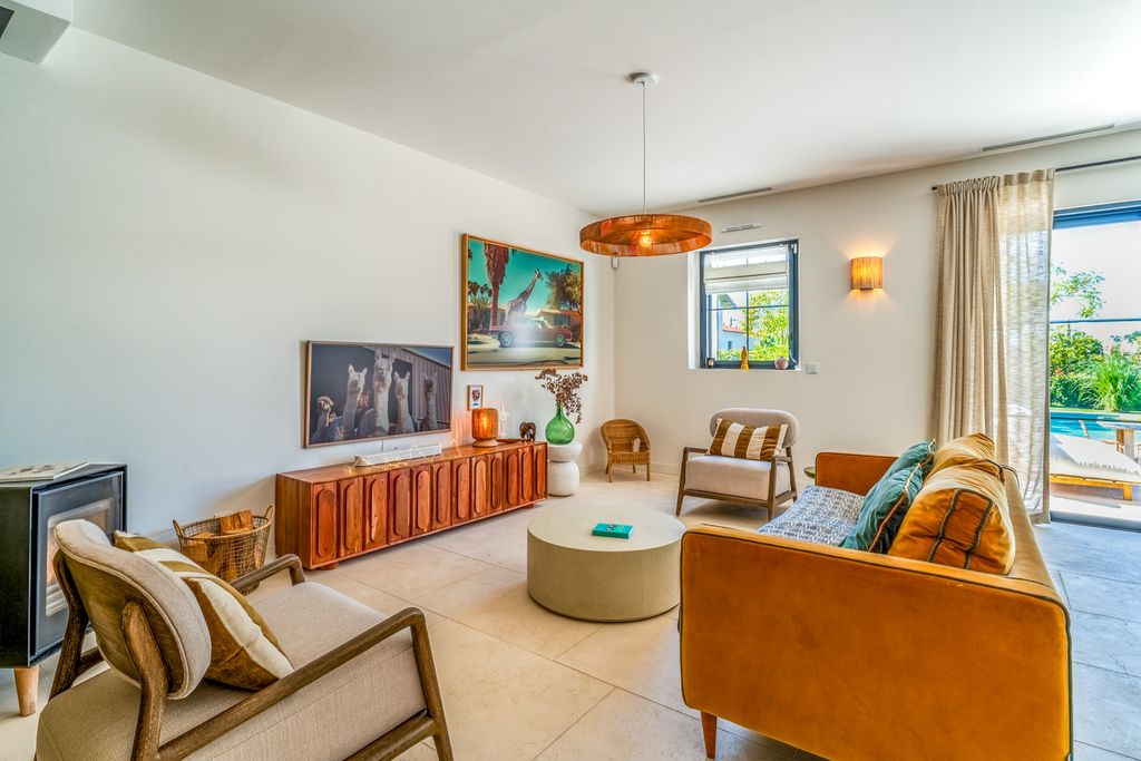 Le Mas Serene Provence Olivers Travels 3