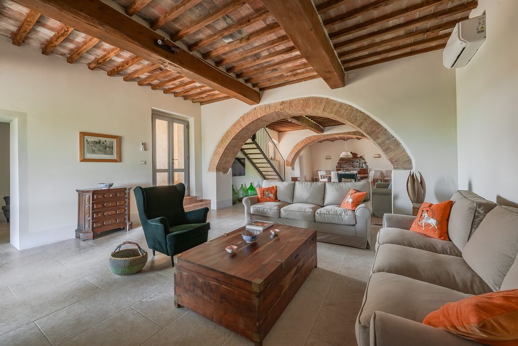 Casale Barbarossa Tuscany Olivers Travels 03