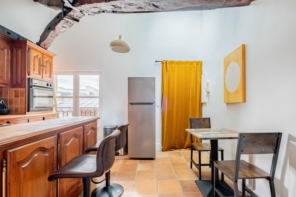 Apartment Montorgueil Paris Olivers Travels 4
