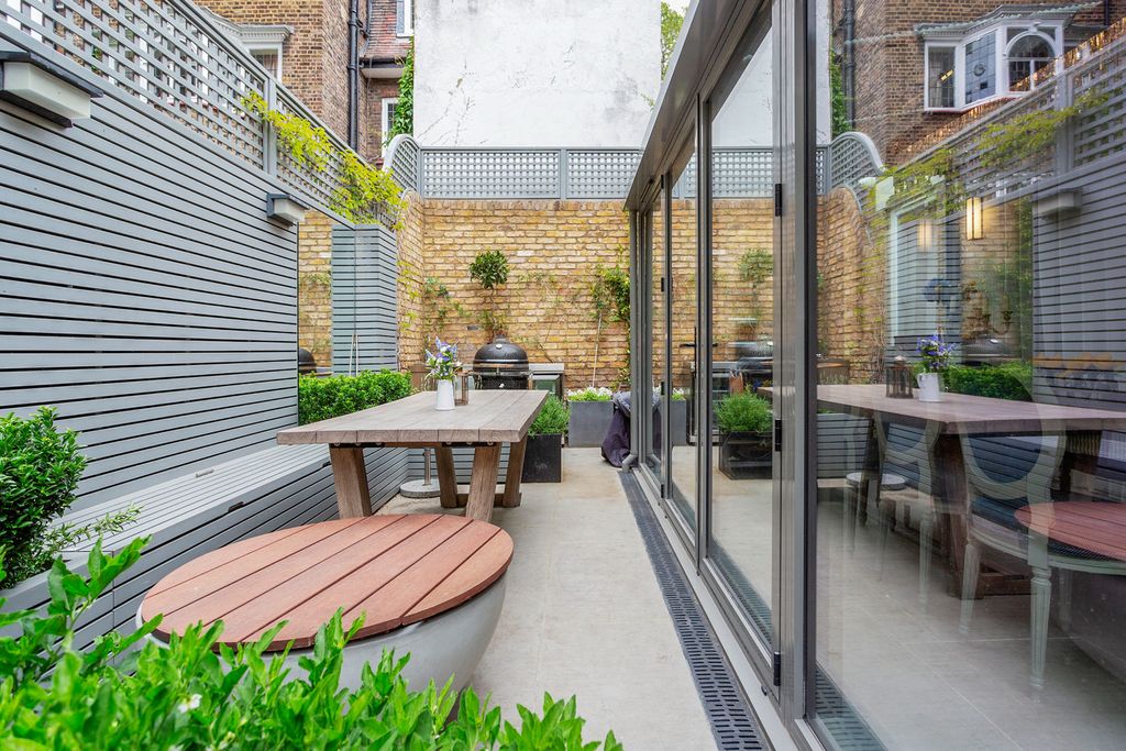 Apartment Evelyn Gardens London Olivers Travels 1