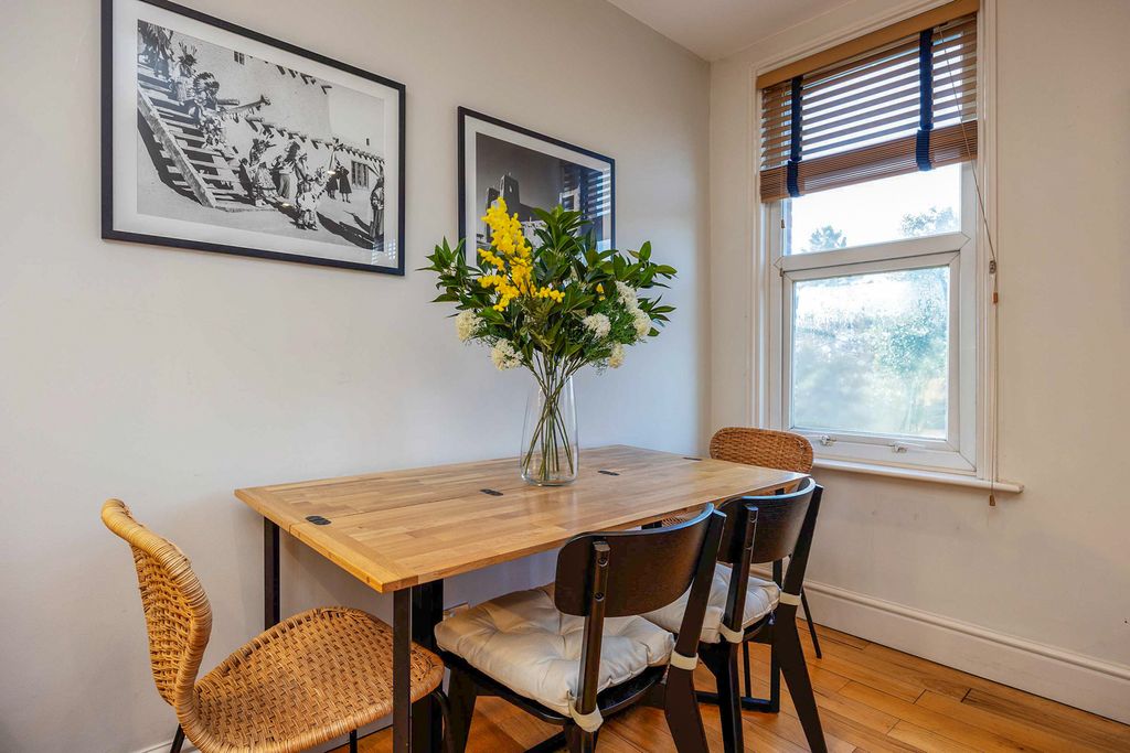Apartment Oxberry London Olivers Travels 3