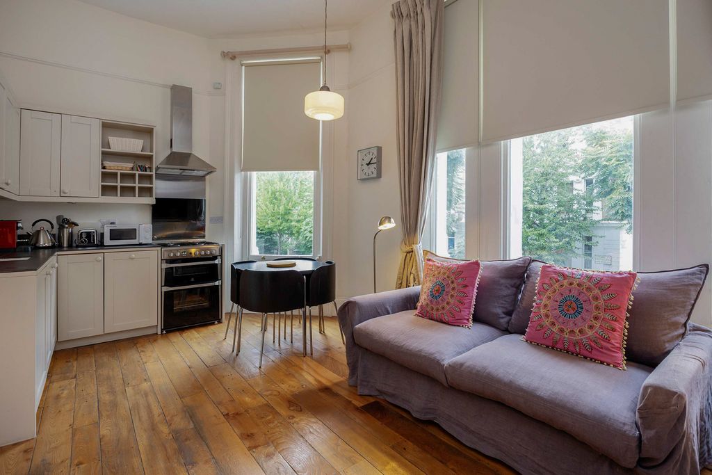 Apartment Powis London Olivers Travels 3