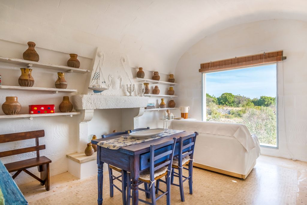 Trullo Tessi Puglia Olivers Travels 3