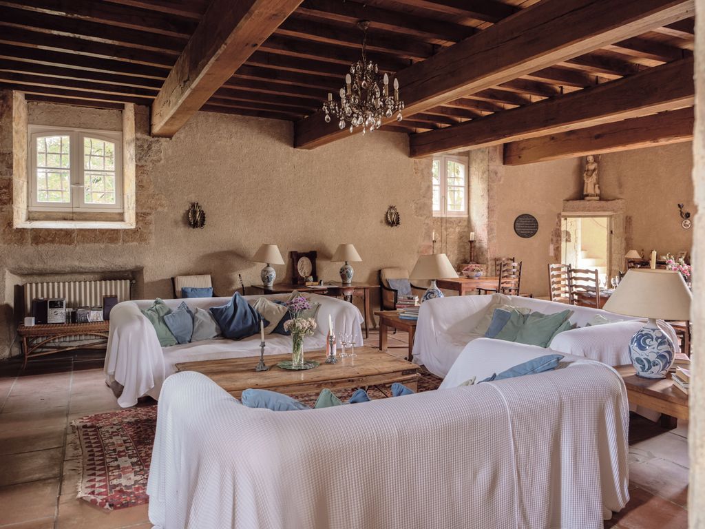 Chateau Des Figuiers Midi Pyrenees Olivers Travels 3