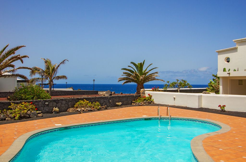 Lanzarote Faro Lanzarote Olivers Travels 2