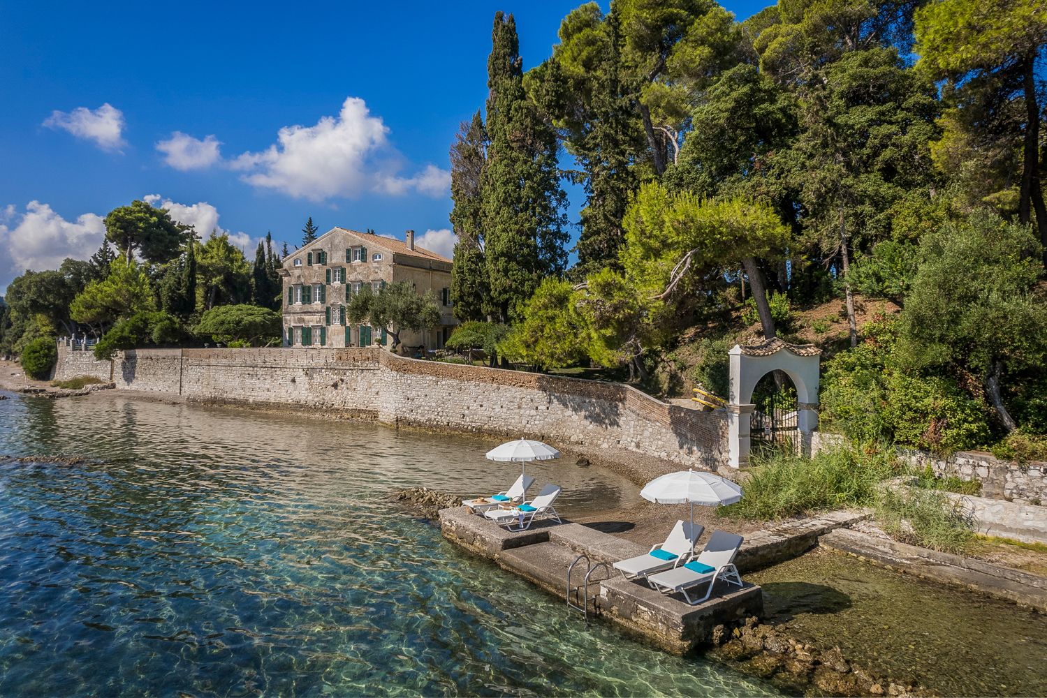 Villa Iridos