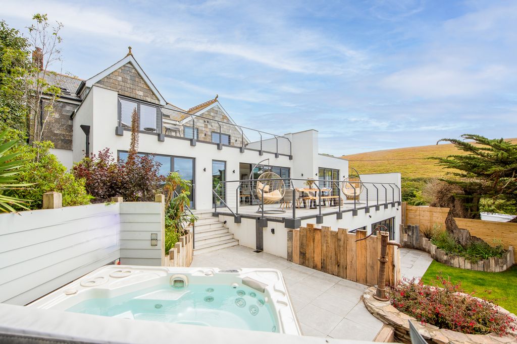 Saltwater Escape Cornwall Olivers Travels 1