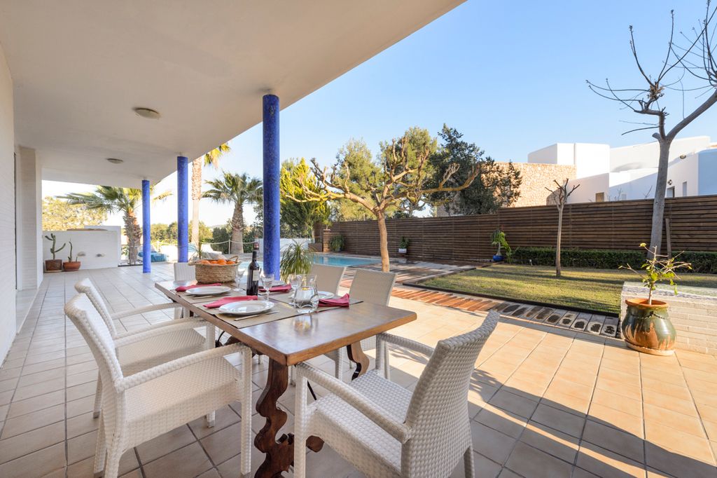 Villa Los Ibis Ibiza Olivers Travels2