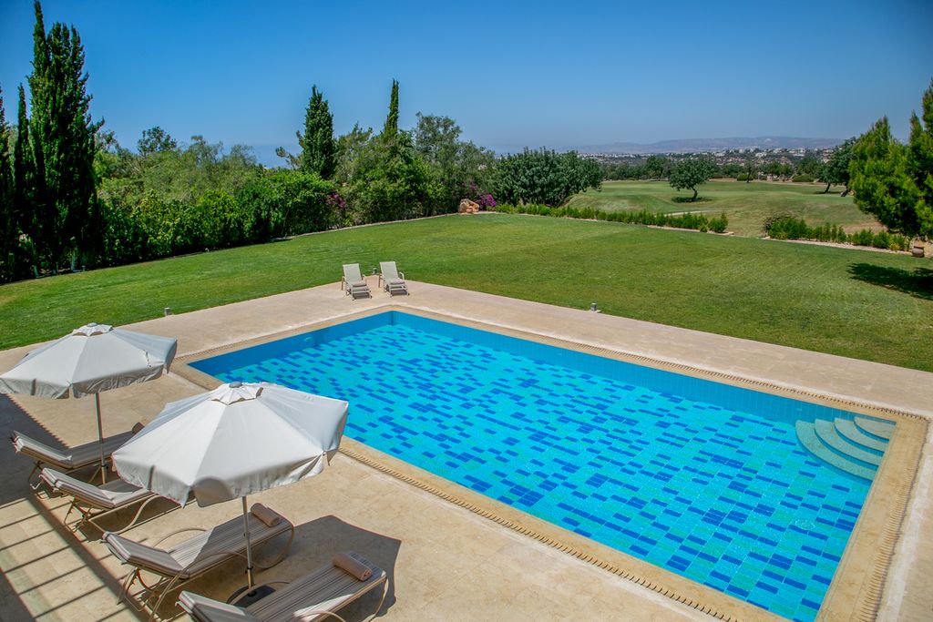 Villa Lofos AphroditeHillsResort Olivers Travels 2