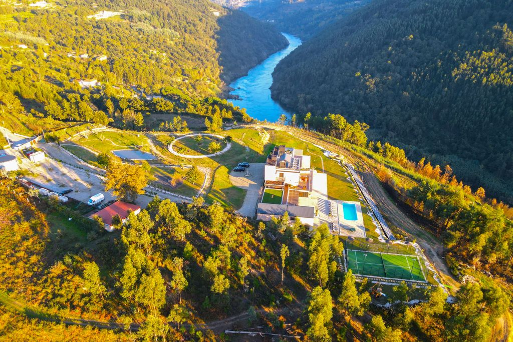 Serra and Court Retreat Douro Olivers Travels 2