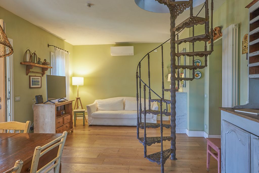 Villa Idyll Liguria Olivers Travels 03