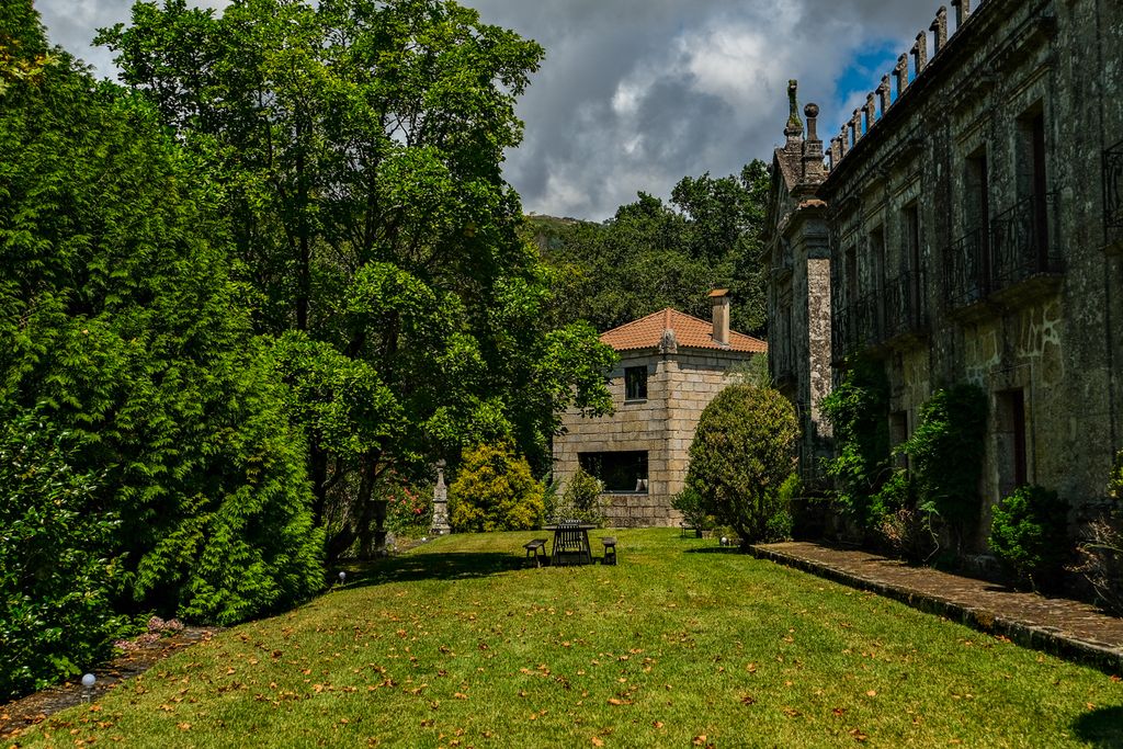 Mystic Stone Villa Minho Portugal Olivers Travels 3