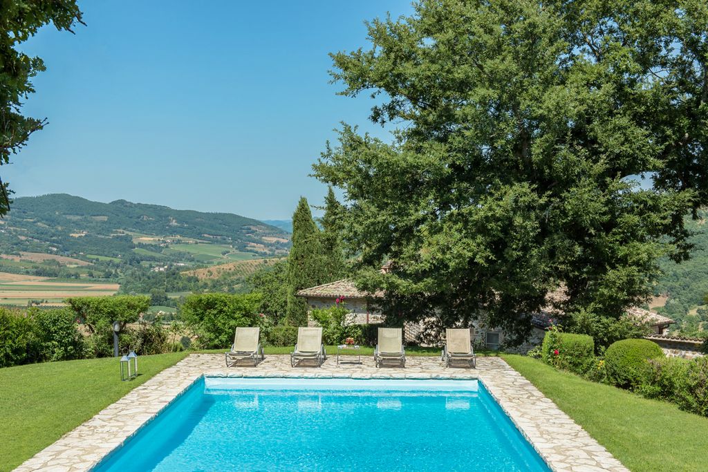 Villa Re Uberto Umbria Olivers Travels 1
