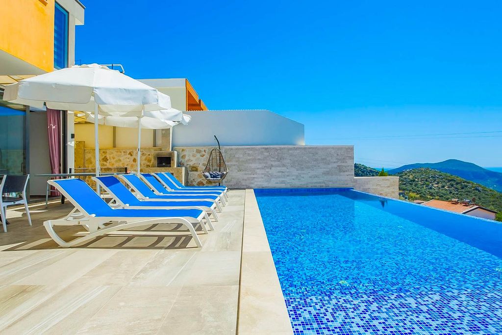 Villa Roshan Kalkan OliversTravels 4
