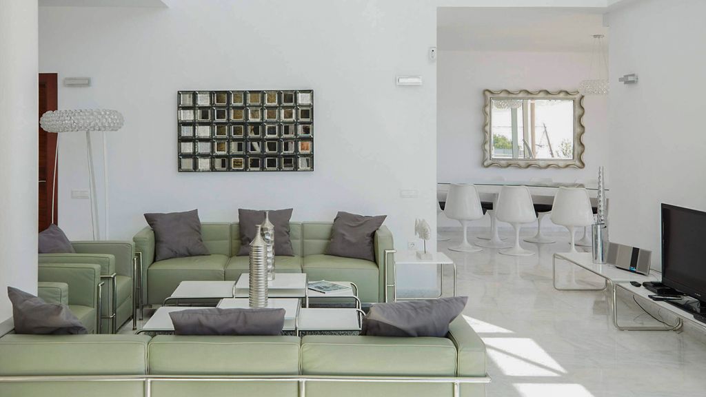 Villa Cruise Ibiza Olivers Travels 3