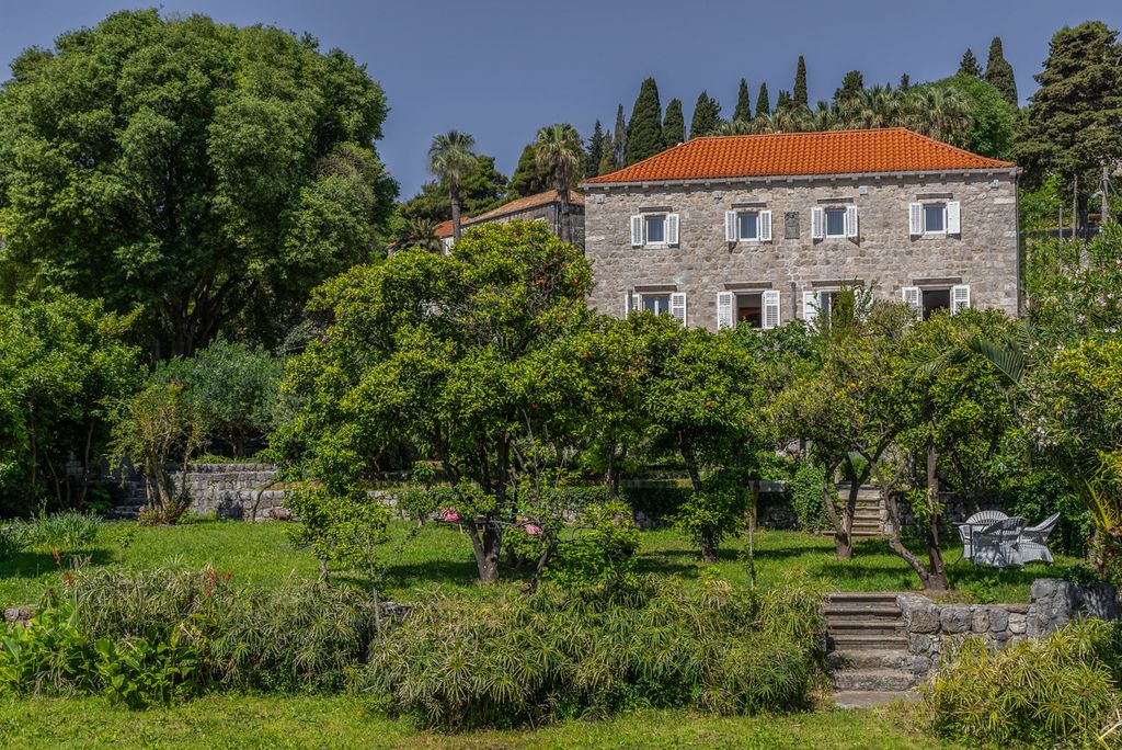 Lapad House Dubrovnik Croatia Olivers Travels 2