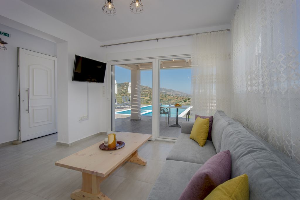 Villa Twix Crete Olivers Travels 4