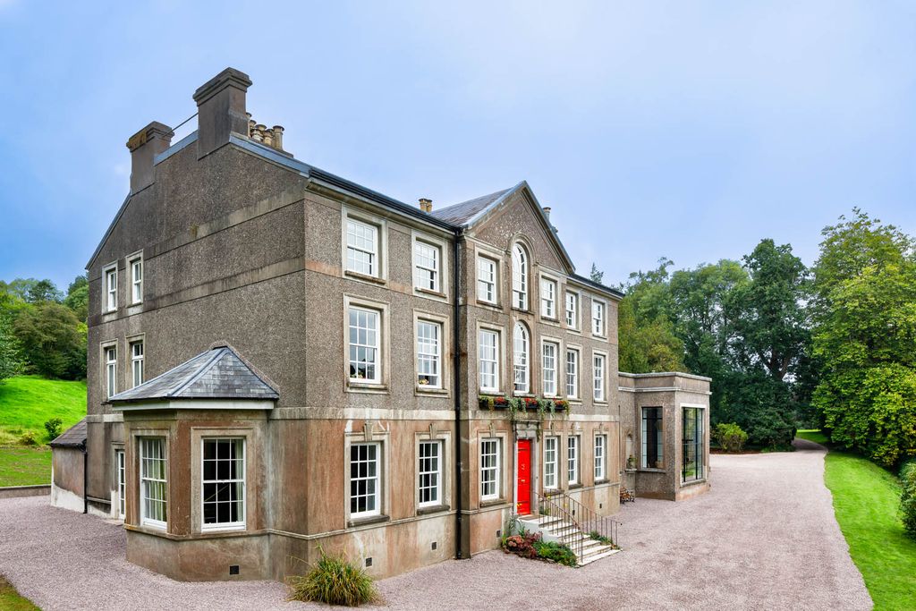 Finnvale Castle Estate Ireland OliversTravels 1