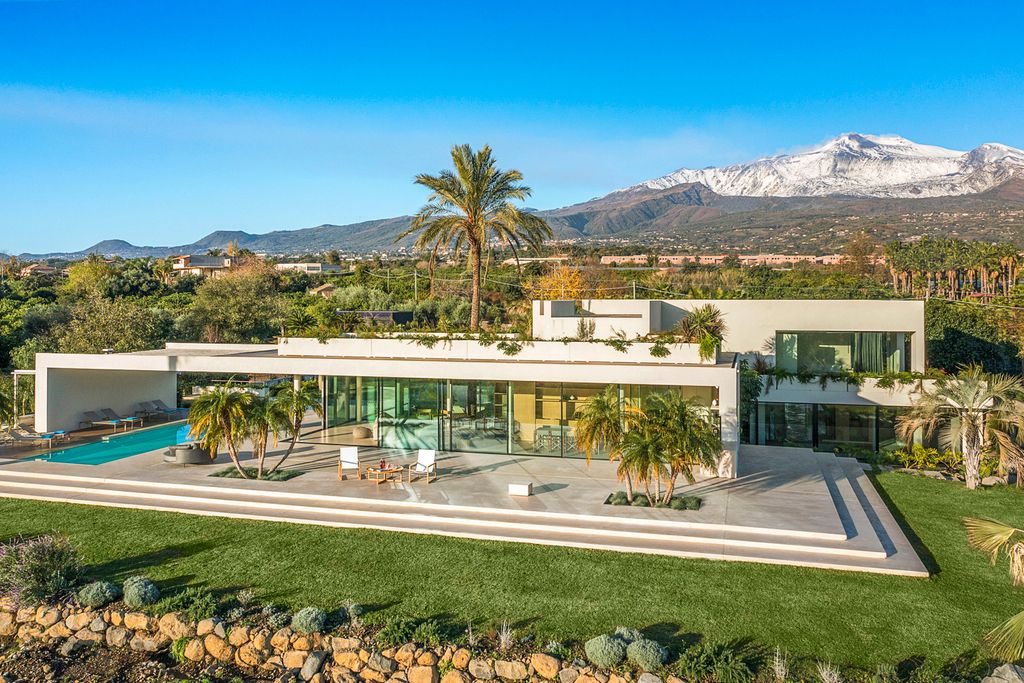 Villa Tauromenium Sicily Olivers Travels 1