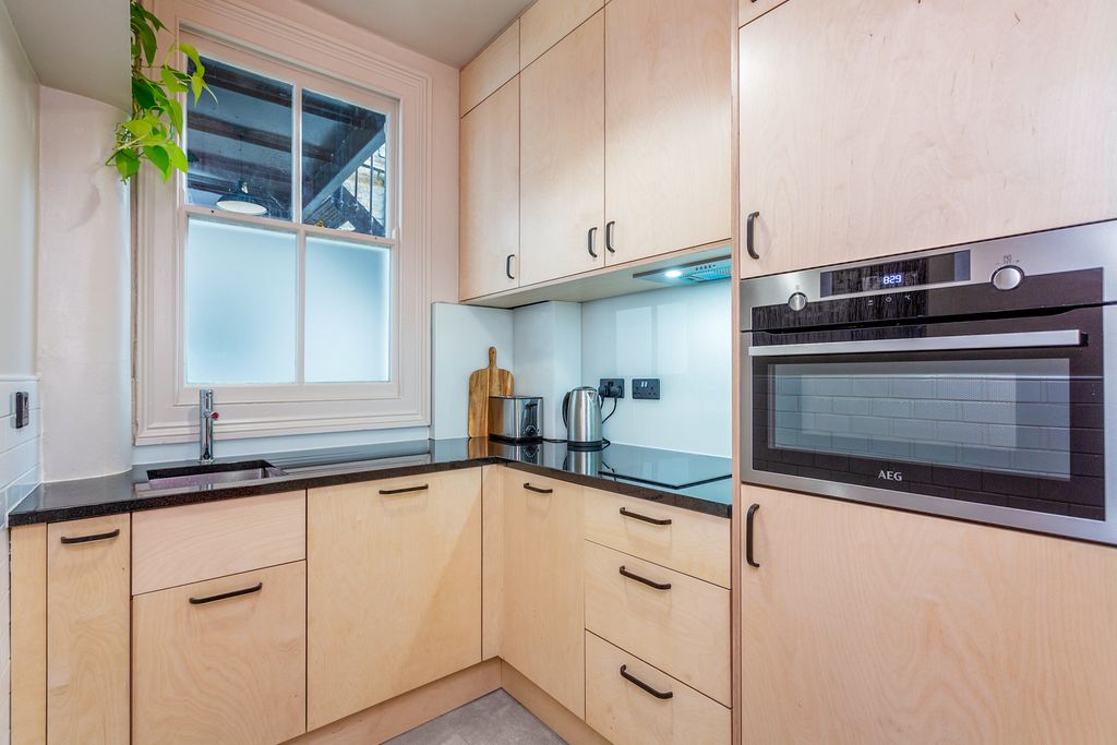 Apartment Harmony Heights London Olivers Travels 3