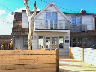 Camber Beach House Sussex Olivers Travels 1