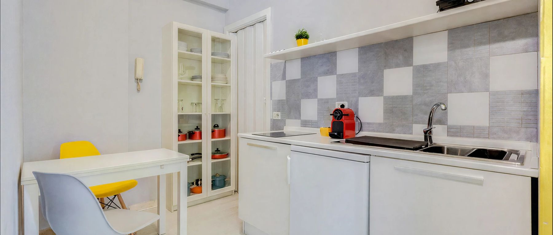 001 apartment pretoriano central italy olivers travels desktop center