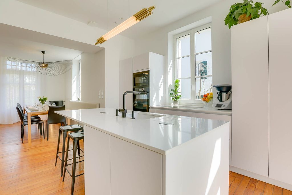 Maison Hurley Biarritz OliversTravels 3