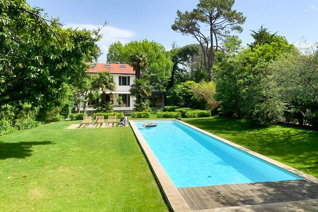 Maison du Parc Biarritz OliversTravels 1
