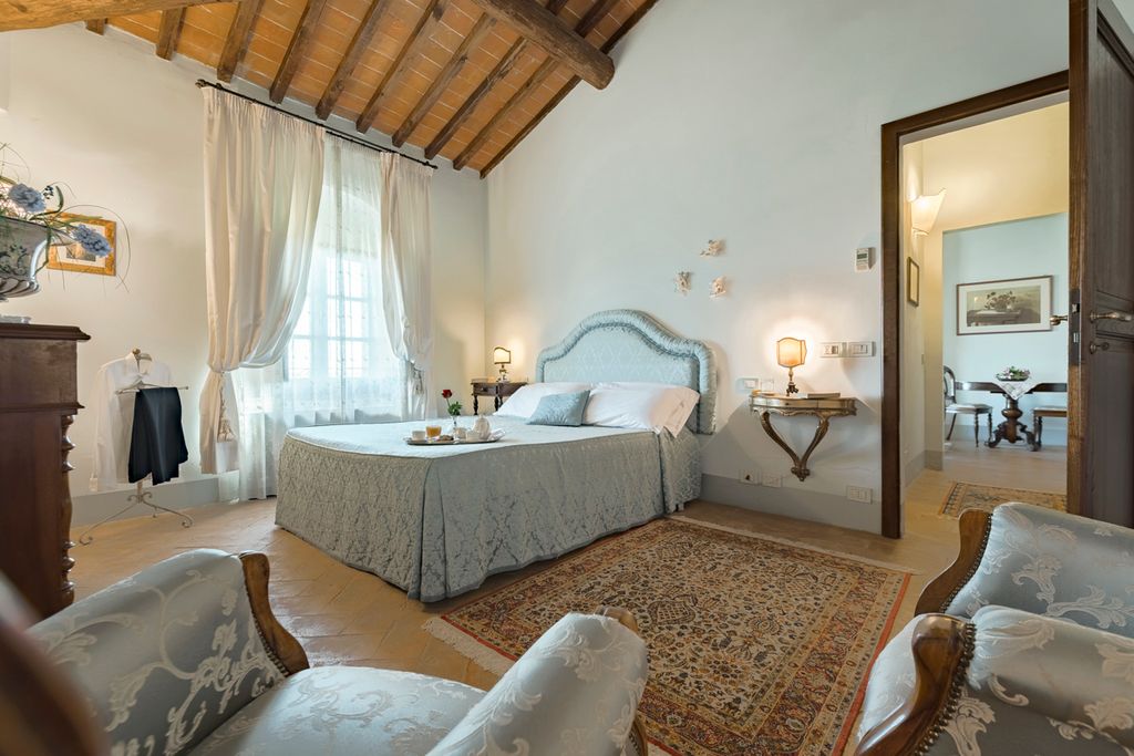 Villa Mimi Tuscany Olivers Travels5