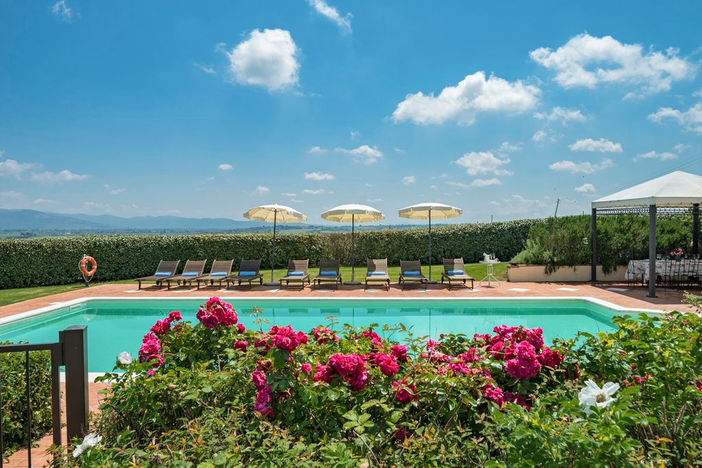 Villa Mimi Tuscany Olivers Travels2