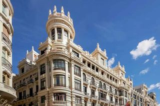 Apartment Gran Via Madrid Olivers Travels 1