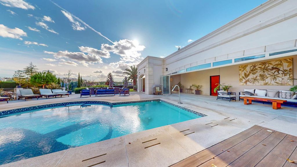 Villa Piovera Madrid Olivers Travels 2