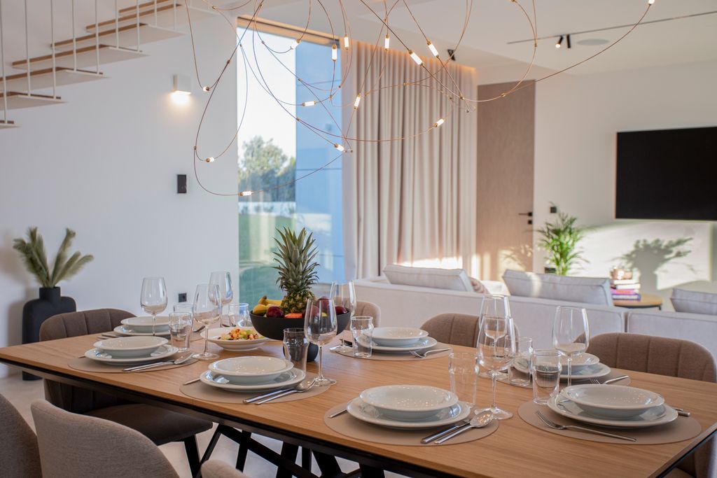Villa Tavie Dalmatia Islands Olivers Travels 4