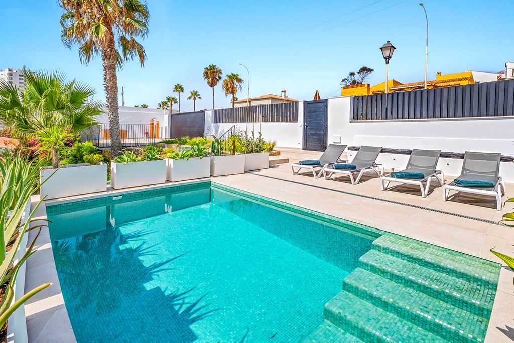Villa Morro Costa Del Sol OiversTravels 1