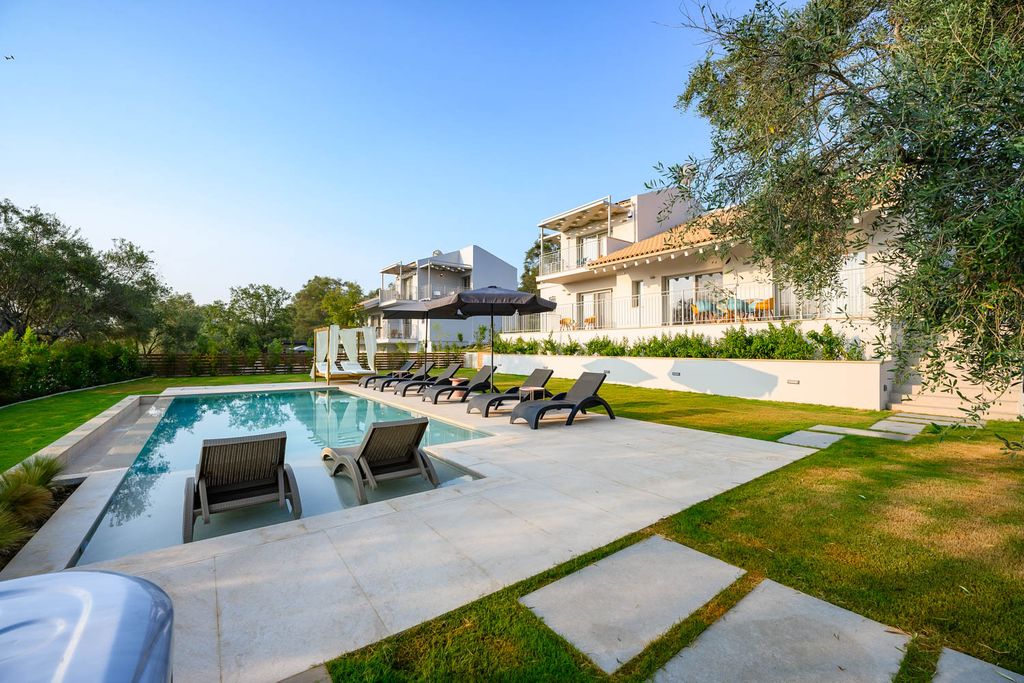 Villa Tandora Corfu OliversTravels 3