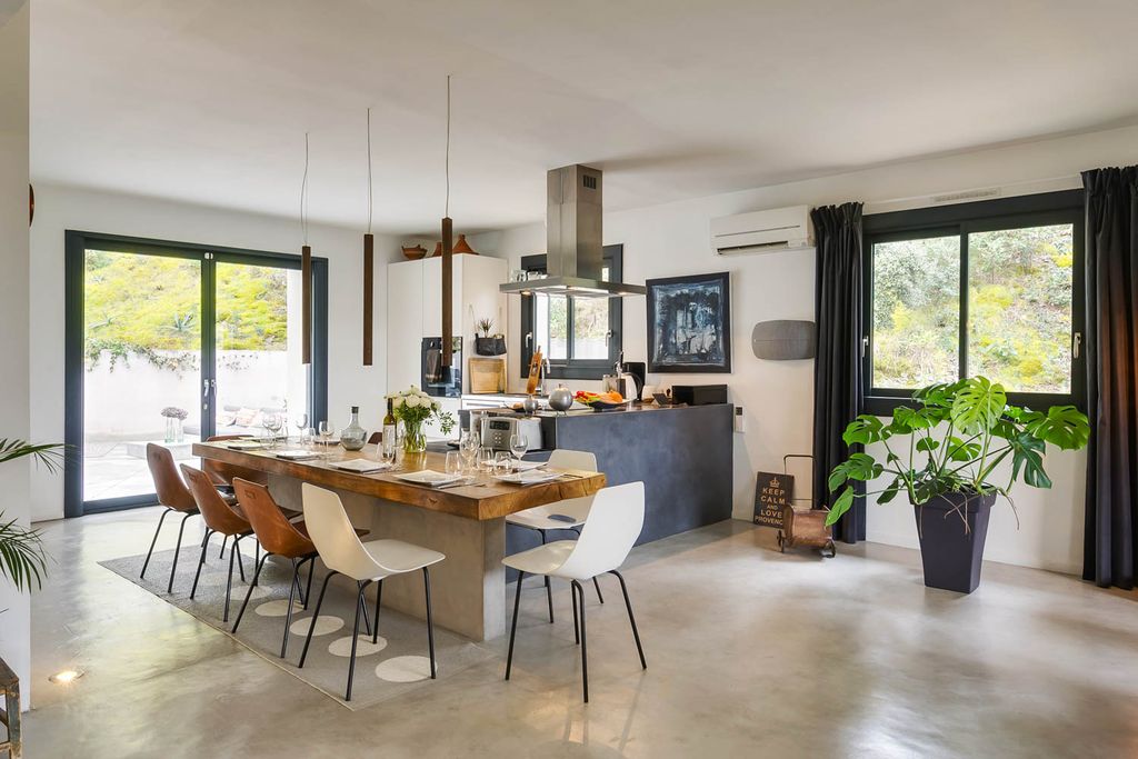 Villa De La Colline CH Provence OliversTravels 5