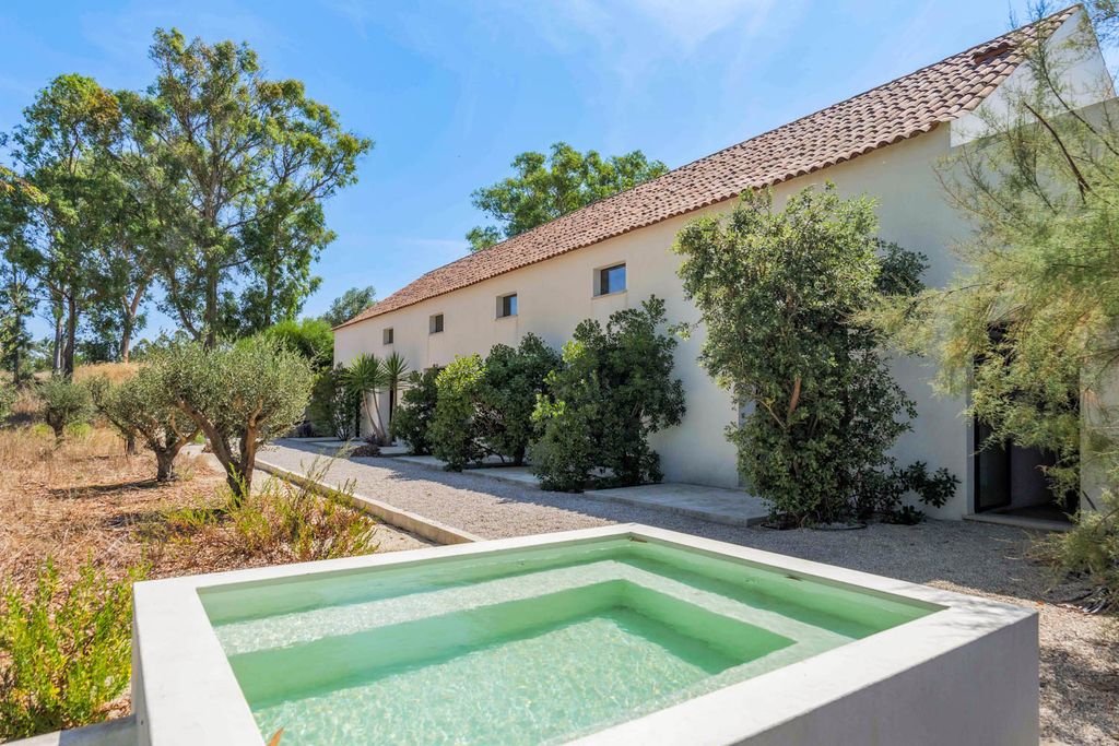 Sandy Squid Villa Lisbon Coast Olivers Travels 18.1