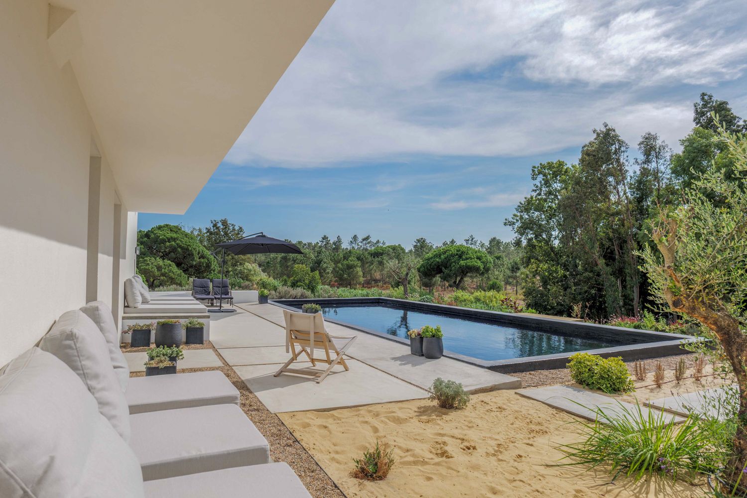 Sandy Crab Villa in Sesimbra, Portugal