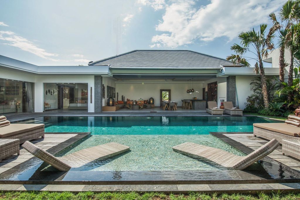 Villa Kah Bali OliversTravels 1