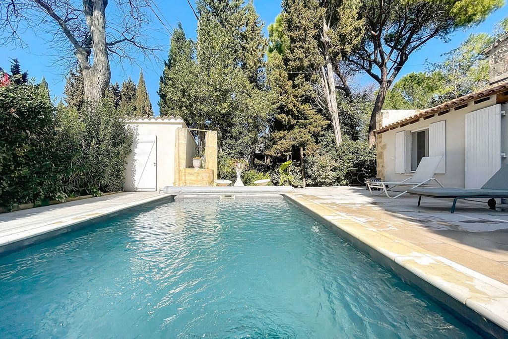 Pave Blanche CH Provence OliversTravels 3