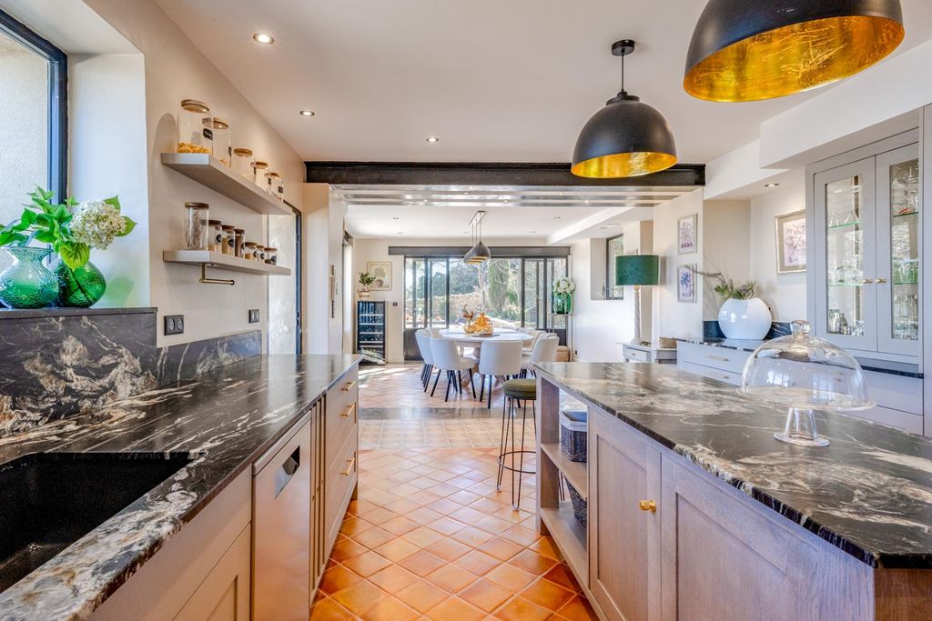 Villa Cedrela Provence OliversTravels 5