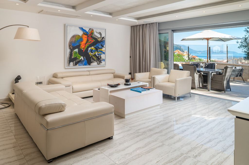 Villa Adola Dubrovnik Olivers Travels 3