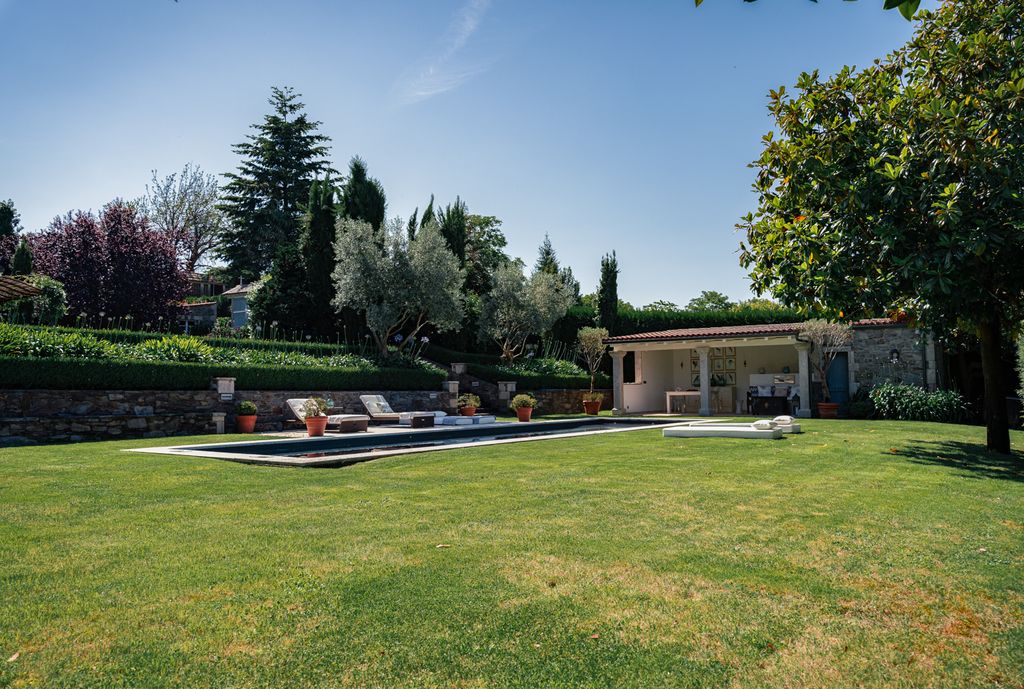 Villa Vazquez Galicia Olivers Travels 2