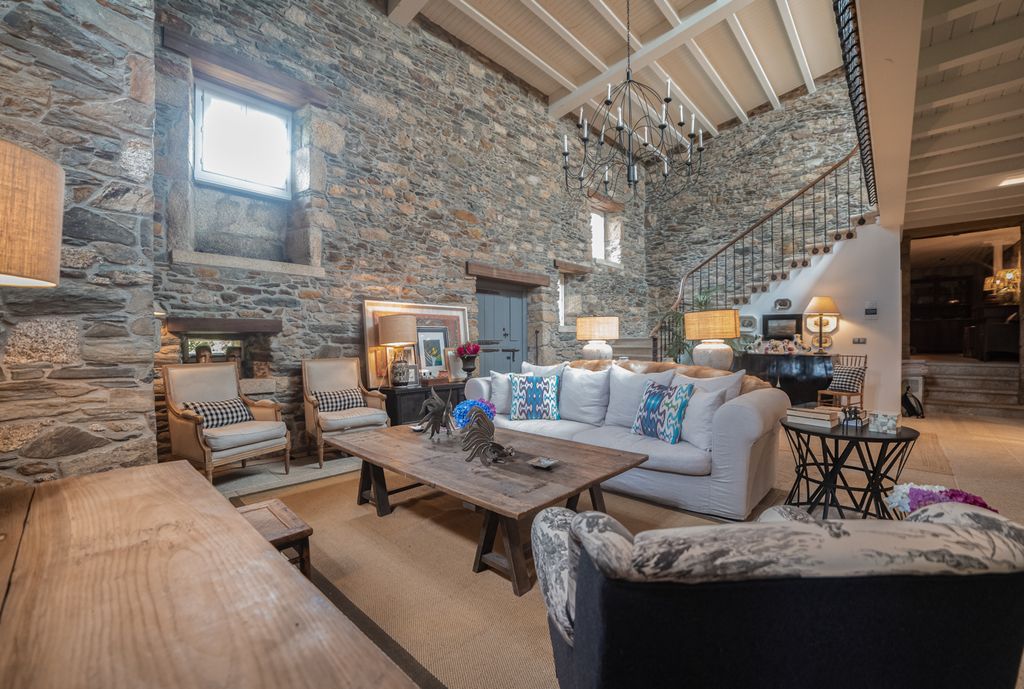 Villa Vazquez Galicia Olivers Travels 3