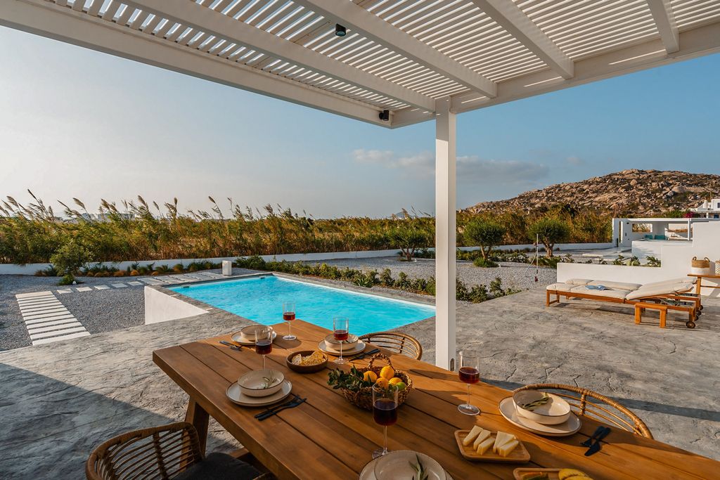 Villa Kamil Naxos Olivers Travels 2
