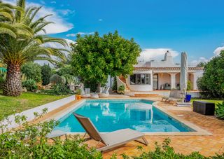 El Ranchito Algarve Olivers Travels 1